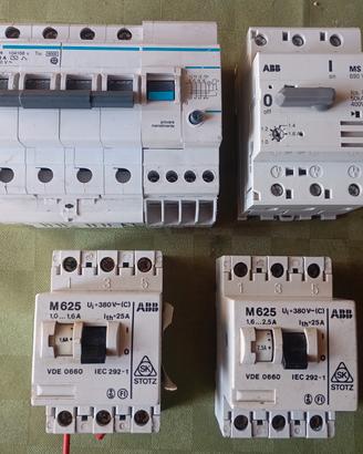 Lotto 4 frutti eletrici industriali interruttori 