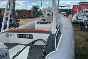 Gommone Desner 5 metri e 60 con o senza motore