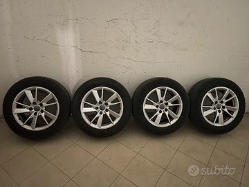 Audi Cerchi Originali 16 con Pneumatici Invernali