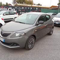 Lancia Ypsilon 1.0 FireFly 5 porte S&S Hybryd Gold