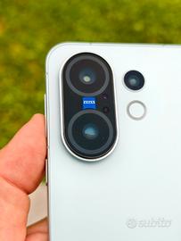 Smartphone vivo x200 fe in garanzia. 