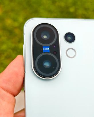 Smartphone vivo x200 fe in garanzia. 