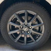 Cerchi in lega Rial 16 pollici con gomme invernali