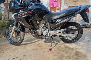 HONDA TRANSALP 650 c.c.