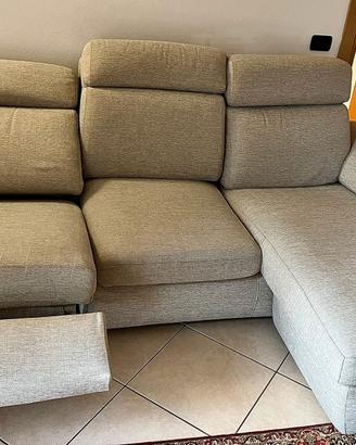 Divano 3 posti con penisola e relax Poltronesofà