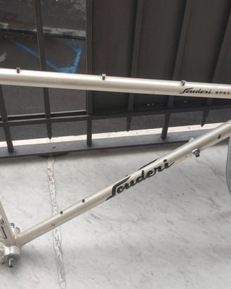 telaio bici da corsa artigianale Scuderi Columbus 