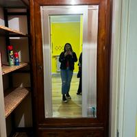 Armadio con anta a specchio