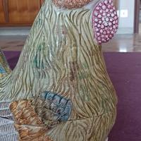 Gallina in fine ceramica 