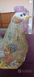 Gallina in fine ceramica 