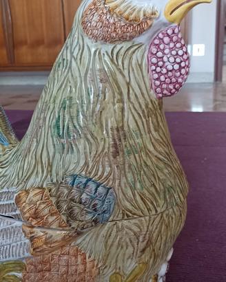 Gallina in fine ceramica 