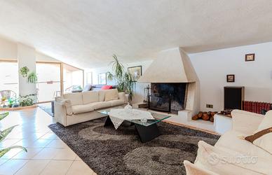 Cagliari genneruxi pentavano ultimo piano