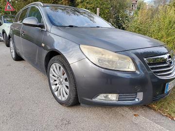 Auto buone condizioni 