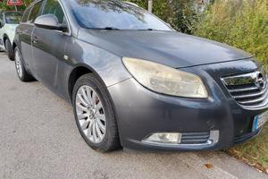 Auto buone condizioni 