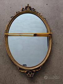Specchio ovale vintage.