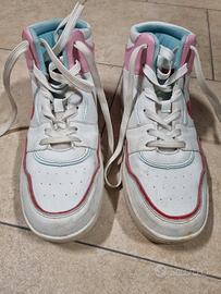 Scarpe BATA della Disney tg. 40