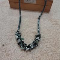 Collana in ematite e pietre dure