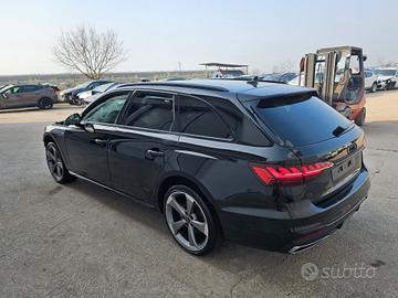 Audi A4 Avant 40 2.0 tfsi mhev S line 204cv INCIDE