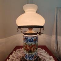 Lampada in ceramica e paralume in opalina bianco