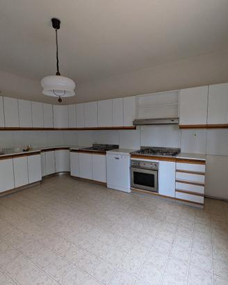 Cucina  anni '70 legno bianco