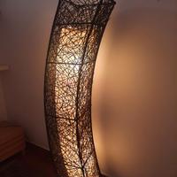 Lampada da terra etnica.