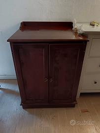 Mobile lavatrice e mobiletto vetrinetta bagno