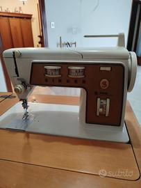 Macchina da cucire vintage Singer
