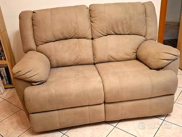 Divano 2 posti con  recliner elettrico