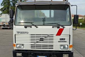 VOLVO FL 10 AUTOCARRO TRASPORTO COSE