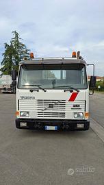 VOLVO FL 10 AUTOCARRO TRASPORTO COSE