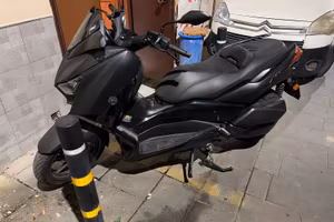 Xmax 300