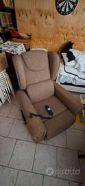 POLTRONA CON MOVIMENTO RELAX