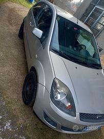 Ford fiesta 1400