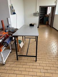 tavolo da lavoro