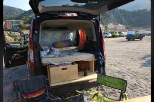 Mini camper Ford Tourneo Connect – Pronta per Viag