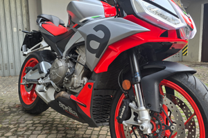 Aprilia Tuono 660