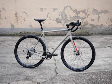 Open U.P. Ekar taglia L