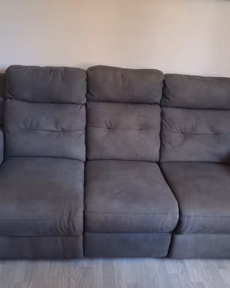 divano 3 posti + tavolo