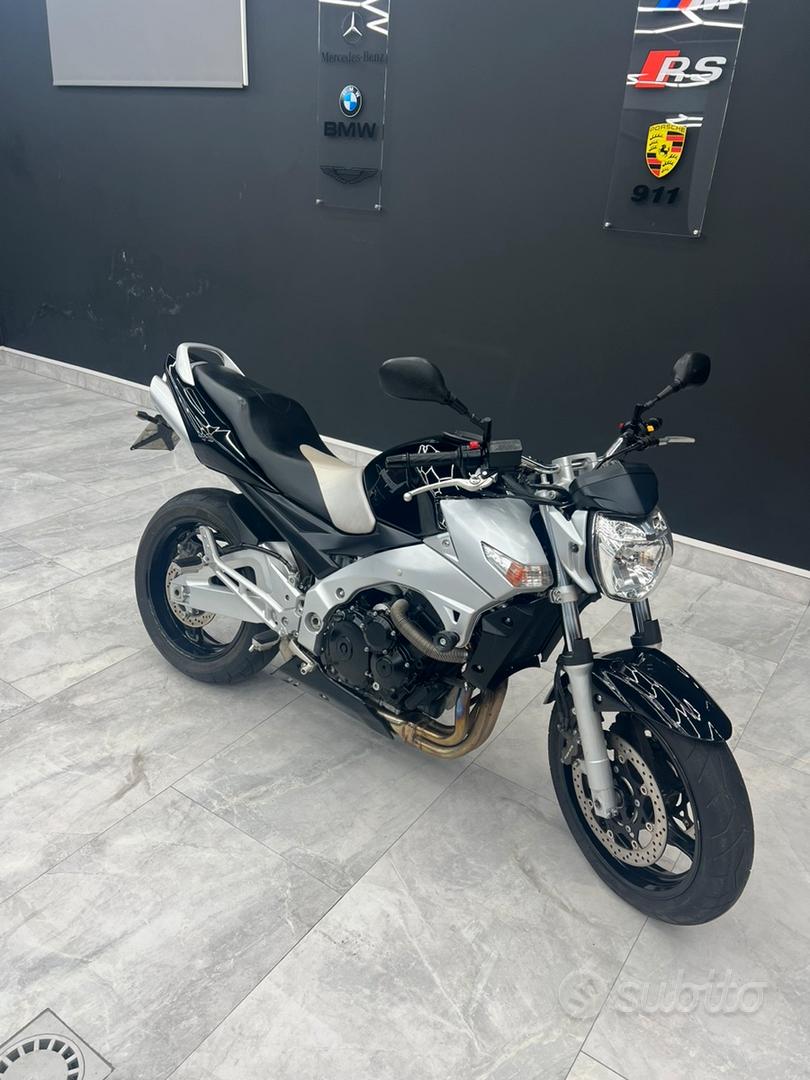 Suzuki GSR 600