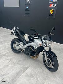 Suzuki GSR 600