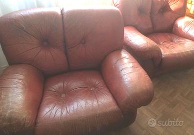 Poltrone comode coppia in pelle bovina design '70