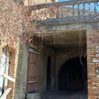 Casa singola da ristrutturare