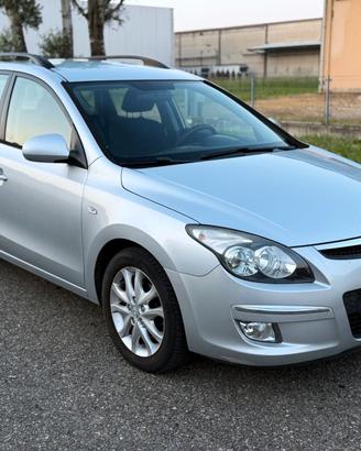 Hyundai i30 SW 1.6 CRDi 90cv Neopatentati