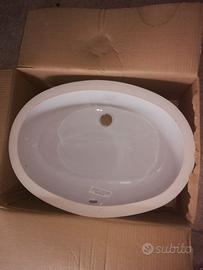 Lavandino per incasso   nuovo mai usato.