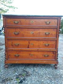 Bel cassettone in perfetto stato (preso benissimo)