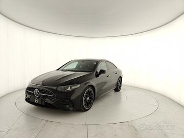 MERCEDES-BENZ CLA 200 4MATIC
