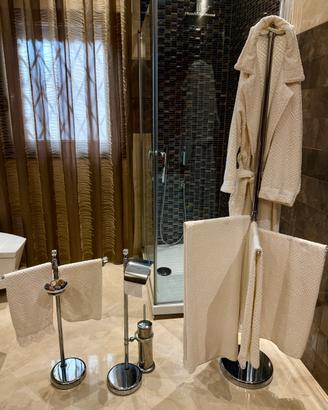 Tris colonne bagno acciaio