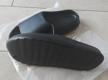 Ciabatte nere unisex