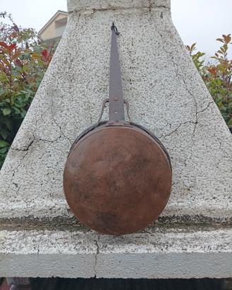 Vecchia padella in rame 
