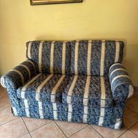 Set divani 3 posti + 2 posti in tessuto buone cond