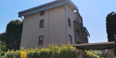 Appartamento di 151 m² con 5 locali e box auto dop